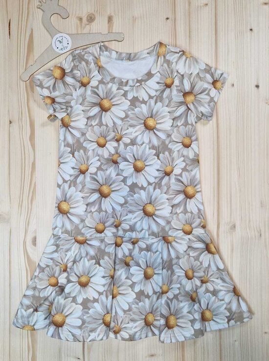 Kleita "margrietiņas" 110